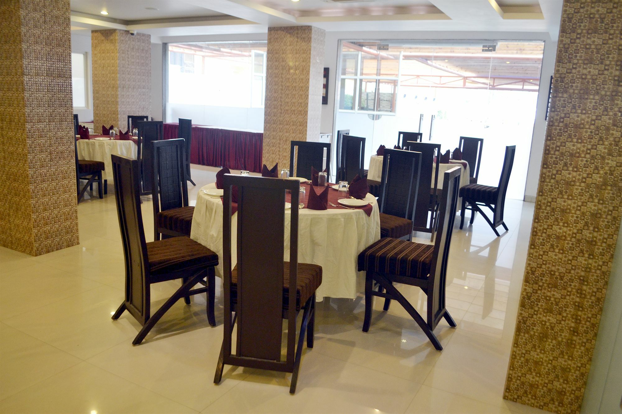 Genx Le Crescent Ghaziabad Hotel Eksteriør billede