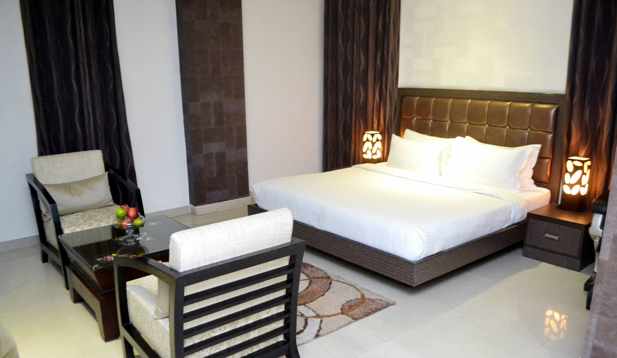 Genx Le Crescent Ghaziabad Hotel Eksteriør billede
